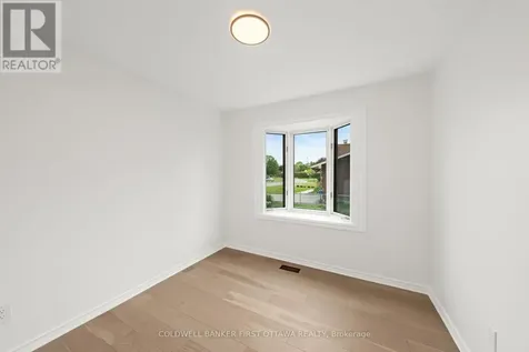 26 Spring Garden Avenue Ottawa ON K2G 3B4