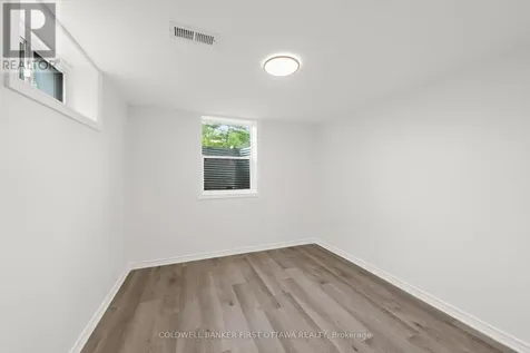 26 Spring Garden Avenue Ottawa ON K2G 3B4