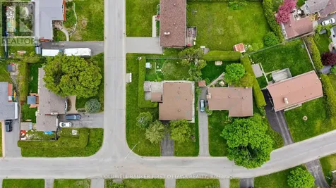 26 Spring Garden Avenue Ottawa ON K2G 3B4