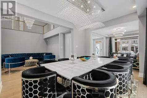 43 Angel Heights Ottawa ON K2S 2N2