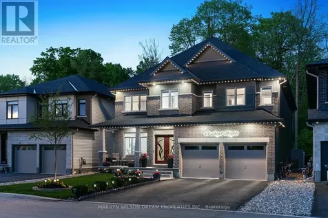 43 Angel Heights Ottawa ON K2S 2N2