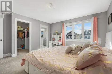 43 Angel Heights Ottawa ON K2S 2N2