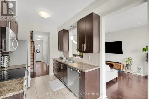 132 Laramie Crescent Ottawa ON K2J 5Z8