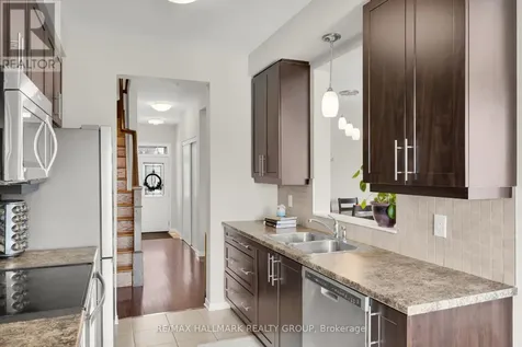 132 Laramie Crescent Ottawa ON K2J 5Z8