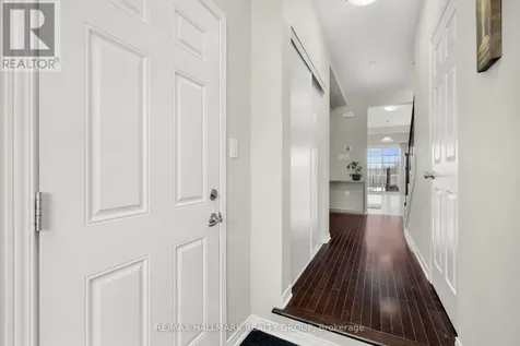132 Laramie Crescent Ottawa ON K2J 5Z8