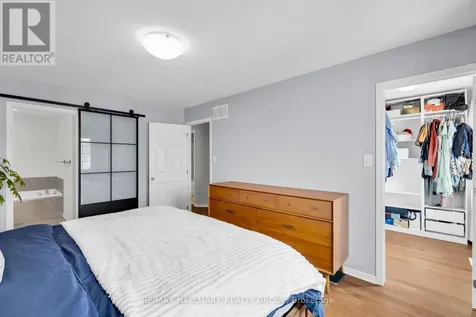 132 Laramie Crescent Ottawa ON K2J 5Z8