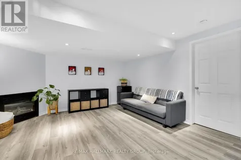 132 Laramie Crescent Ottawa ON K2J 5Z8