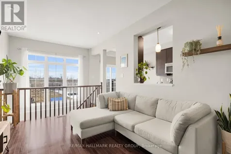 132 Laramie Crescent Ottawa ON K2J 5Z8