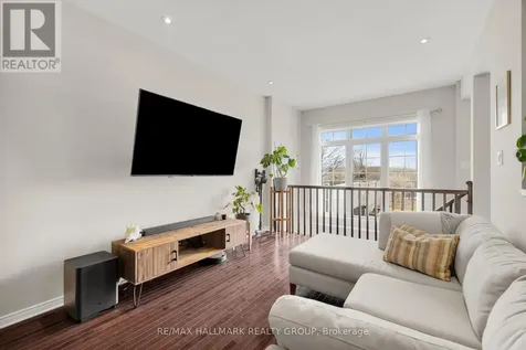 132 Laramie Crescent Ottawa ON K2J 5Z8