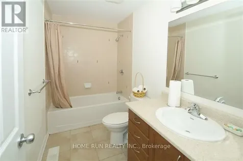 106 Akita Walk Ottawa ON K2J 3T8