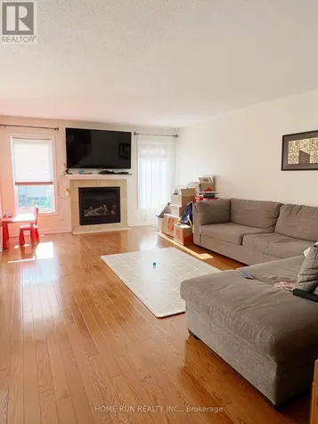 106 Akita Walk Ottawa ON K2J 3T8