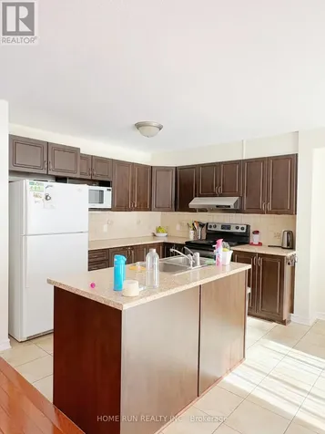 106 Akita Walk Ottawa ON K2J 3T8