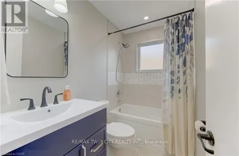 51 Coach Hill Drive Kitchener ON N2E 1N7