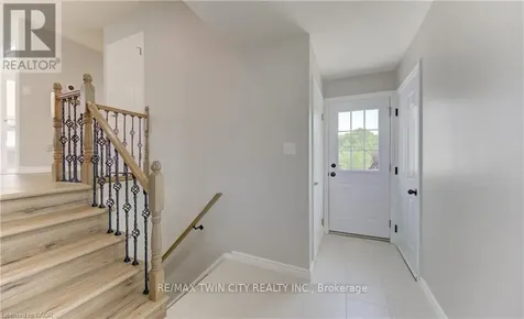 51 Coach Hill Drive Kitchener ON N2E 1N7