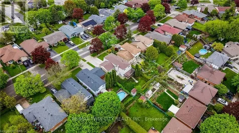 51 Coach Hill Drive Kitchener ON N2E 1N7
