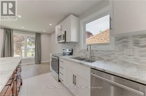51 Coach Hill Drive Kitchener ON N2E 1N7