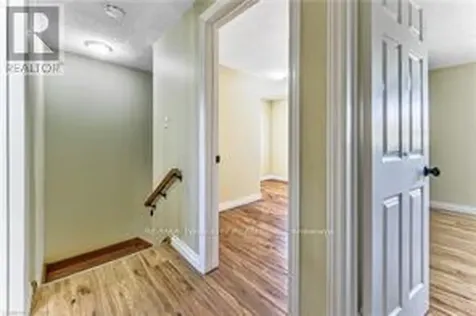 37 Gottscheer Court Kitchener ON N2M 3L3