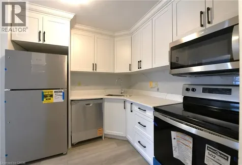 1247 Huron Street London ON N5Y 4X7
