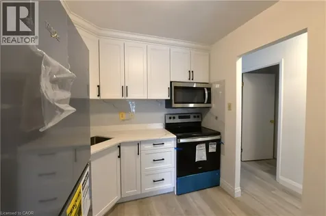 1247 Huron Street London ON N5Y 4X7