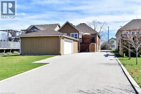 1060 Beach Boulevard Hamilton ON L8H 6Z4