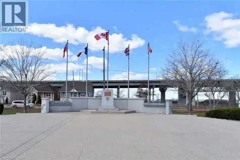 1060 Beach Boulevard Hamilton ON L8H 6Z4