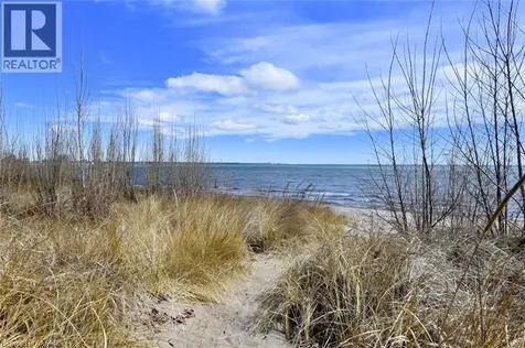 1060 Beach Boulevard Hamilton ON L8H 6Z4
