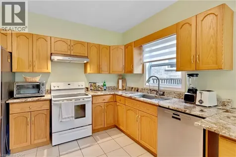35 Coopershawk Street Kitchener ON N2K 4J7