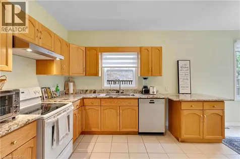 35 Coopershawk Street Kitchener ON N2K 4J7