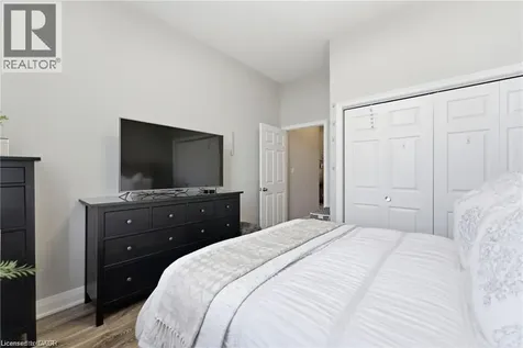 262 Dundas Street East Waterdown ON L8B 1A9