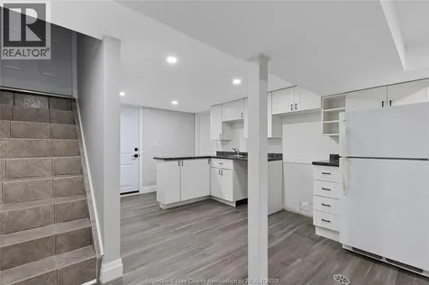35 Victoria Street Amherstburg ON N9V 4B1