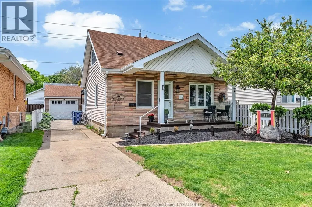 1857 Central Avenue Windsor ON N8W 4H6