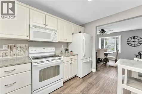 1857 Central Avenue Windsor ON N8W 4H6