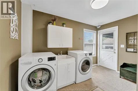 1857 Central Avenue Windsor ON N8W 4H6