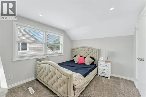1857 Central Avenue Windsor ON N8W 4H6