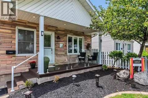 1857 Central Avenue Windsor ON N8W 4H6