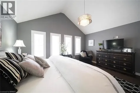261 Schooner Drive Port Dover ON N0A 1N0