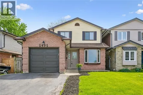 2432 Malcolm Crescent Burlington ON L7P 3Y4