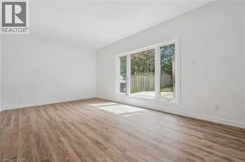 2432 Malcolm Crescent Burlington ON L7P 3Y4