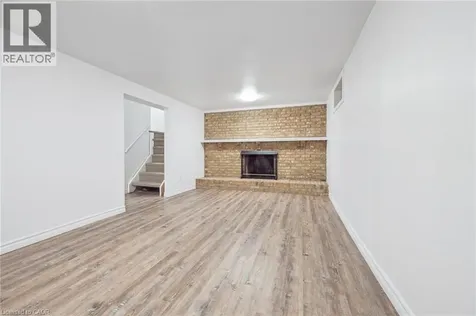 2432 Malcolm Crescent Burlington ON L7P 3Y4