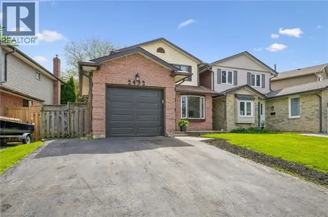 2432 Malcolm Crescent Burlington ON L7P 3Y4