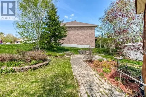 20 Forestdale Drive Sudbury ON P3A 5X1