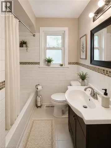 25 Endfield Avenue Hamilton ON L8T 2L3