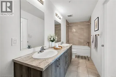 5 Hamilton Street North Waterdown ON L8B 2A4