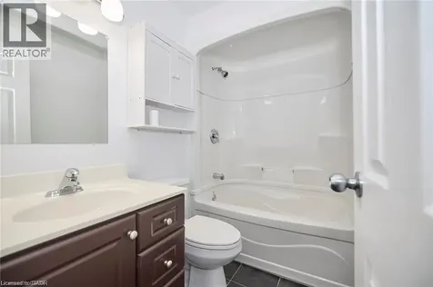 485 Thorold Road Welland ON L3C 3X1