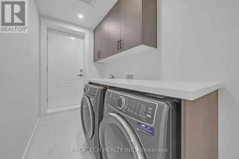 6030 Hillsdale Drive Whitchurch-stouffville ON L4A 3B8