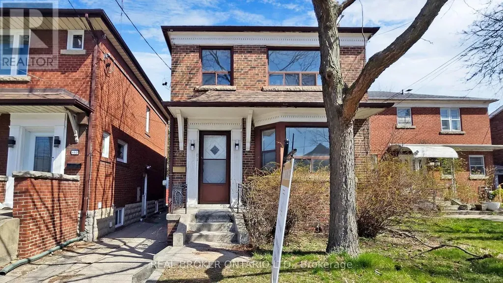451 Donlands Avenue Toronto (east York) ON M4J 3S4