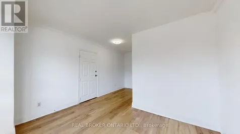 451 Donlands Avenue Toronto (east York) ON M4J 3S4