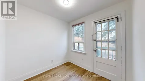 451 Donlands Avenue Toronto (east York) ON M4J 3S4