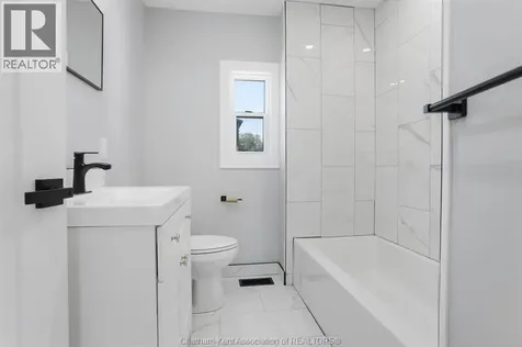 7 Oxley Drive Chatham ON N7L 2K5