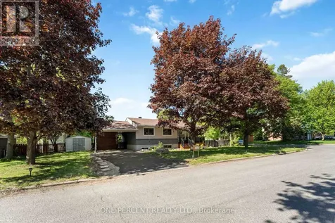 933 Kincaid Court Ottawa ON K1V 6N7